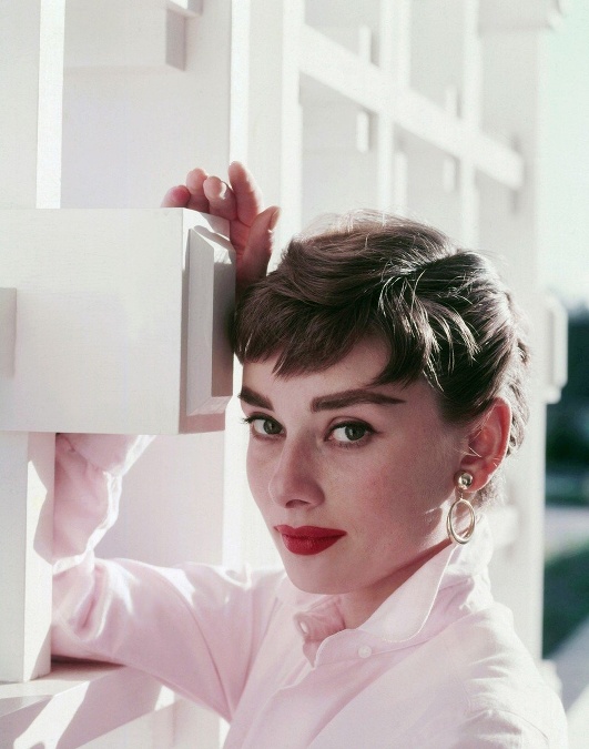 Ružová je stálicou v móde - Audrey Hepburn ju milovala