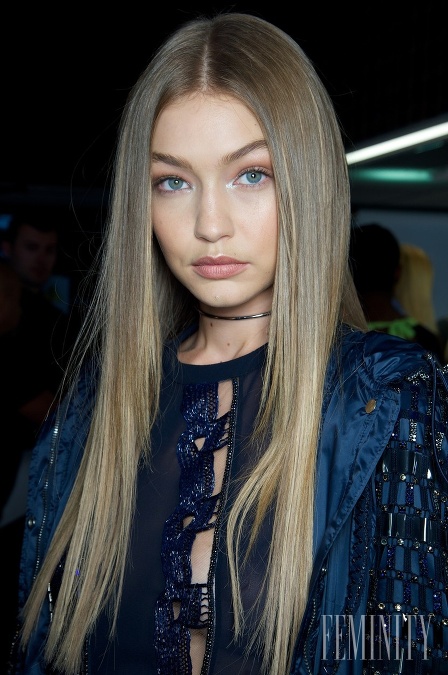 Modelka Gigi Hadid sa môže pochváliť hustými vlasmi
