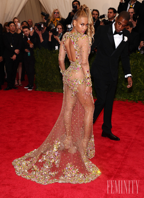 Popová diva Beyoncé nenechávala nič na náhodu a v róbe od Givenchy