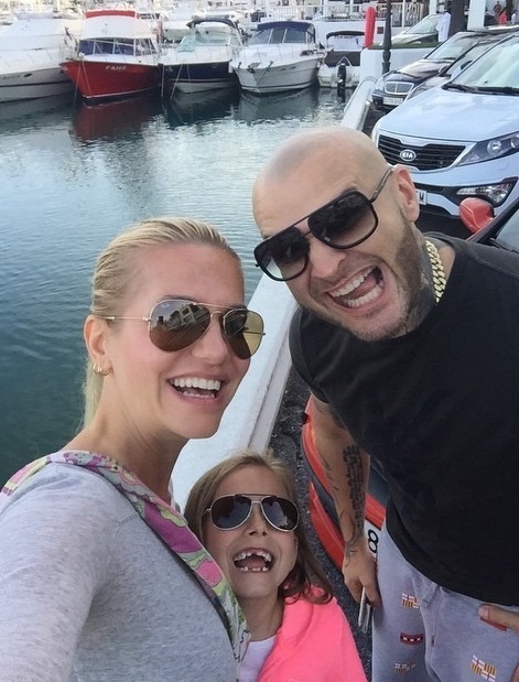 Dara Rolins s dcérou Lolou a partnerom Patrikom Vrbovským dovolenkovali v Marbelle