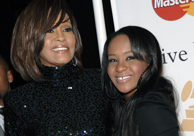 Bobby Kristine nechýbalo veľa, aby dopadla ako jej slávna mama Whitney Houston