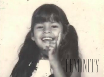 Eva Mendes zverejnila fotografiu, na ktorej je ona sama ešte ako dieťa