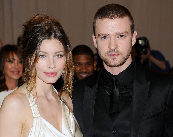 Justin Timberlake a Jessica Biel sa tešia z potomka, ktorý má prísť na svet v jari.