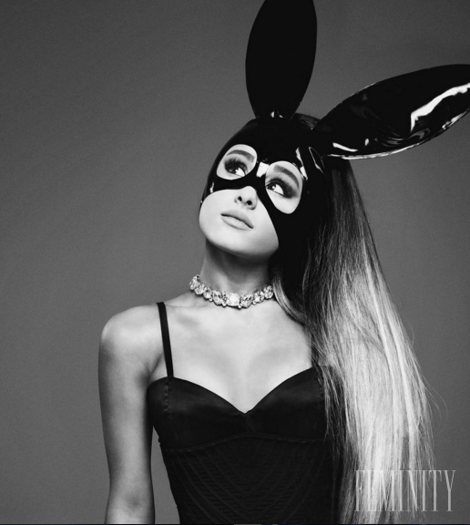 Speváčka Ariana Grande je malý chutný zajačik 