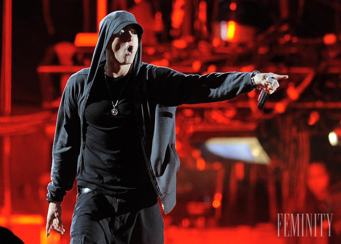 Eminem má veľa rečí, no skutek utek...