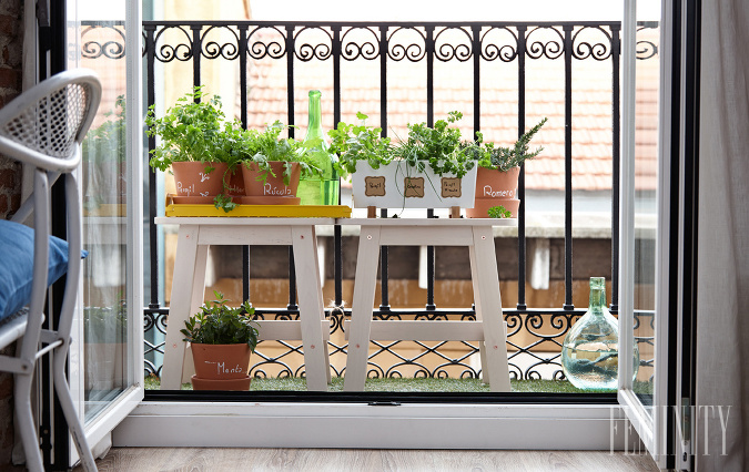 Aj váš malý balkón môžete využiť na praktické účely