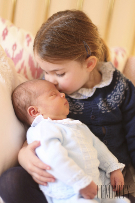 Princezná Charlotte si takto užívala prítomnosť svojho najmladšieho bračeka princa Louisa