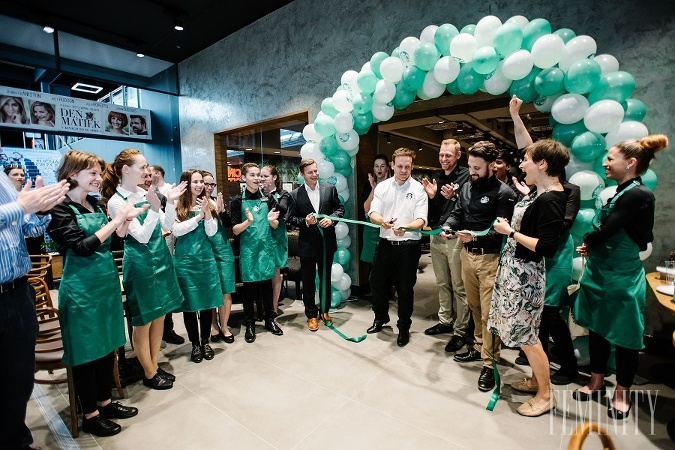 Starbucks otvoril svoju prvú
