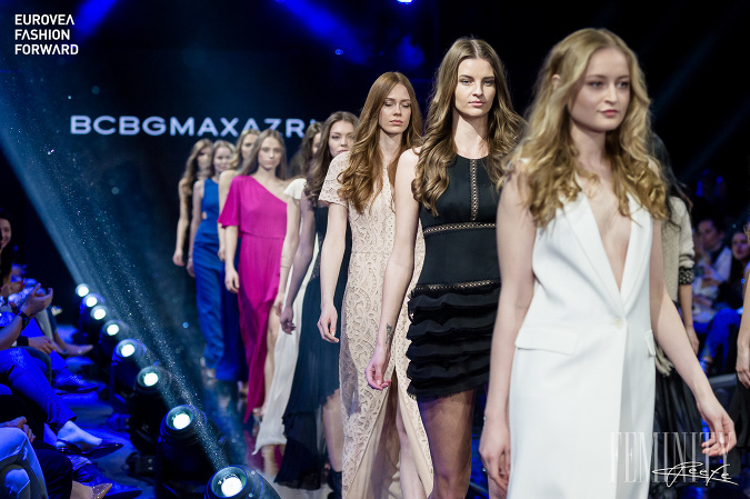 Milovníci módy si mohli obzrieť aj najnovšiu kolekciu značky BCBG Max Azria