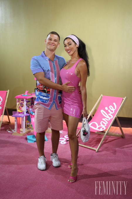 Influencerka Bianka Rumanová a jej partner, taktiež influencer a zabávač Jovinečko prišli symbolicky ako Barbie a Ken