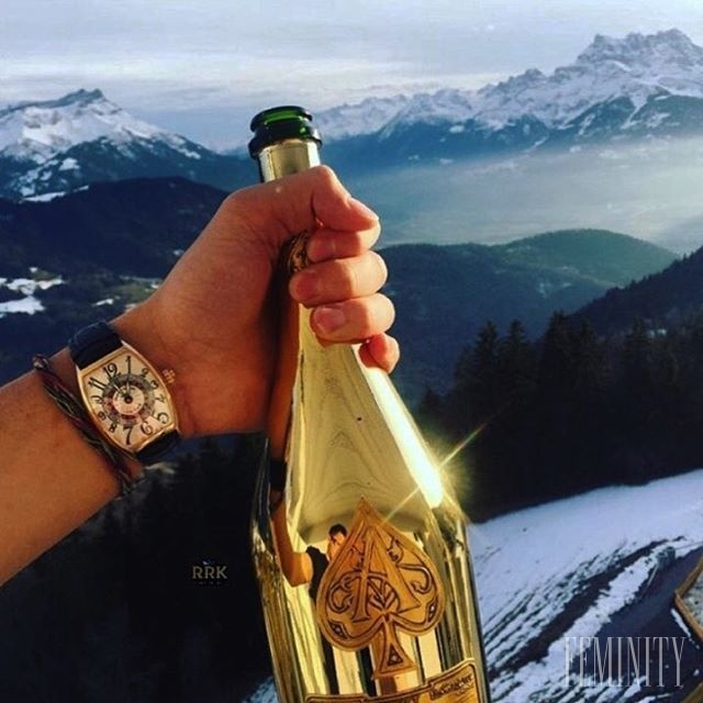 Keď šampanské, tak jedine v zlatej fľaši!