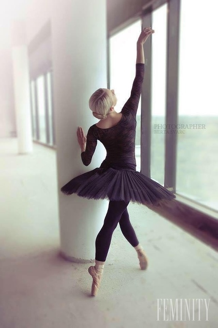 Baletka a vedúca sólistka baletu tanec miluje