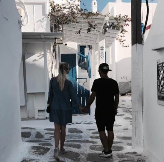 Mimi so svojím manželom v Grécku