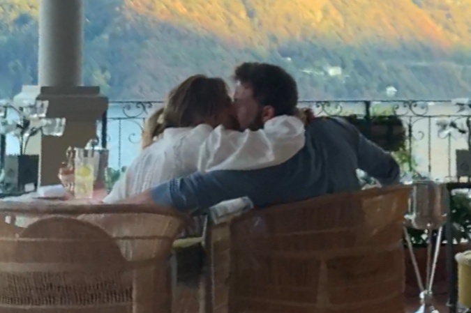 Novomanželia Affleckovci si užívajú svoju druhú svadobnú cestu v Taliansku