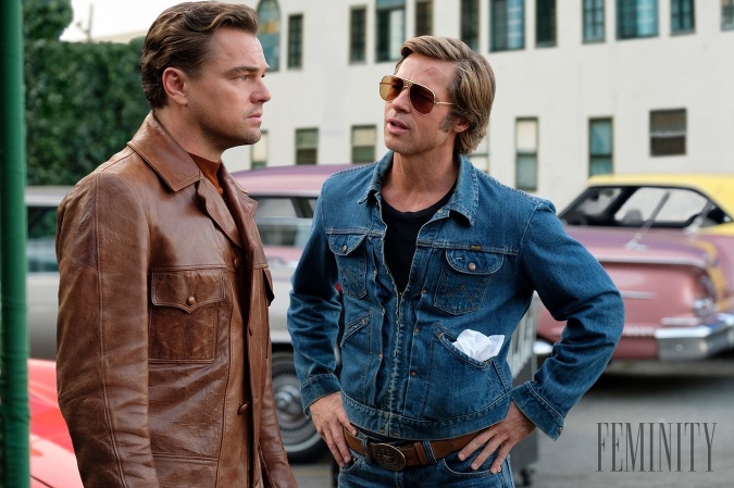 Vo filme Vtedy v Hollywoode hrá zhasínajúcu televíznu hviezdu Leonardo DiCaprio a jeho kaskadéra a kamaráta Brad Pitt. 