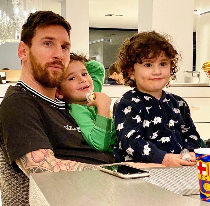  Lionel Messi so svojimi synmi
