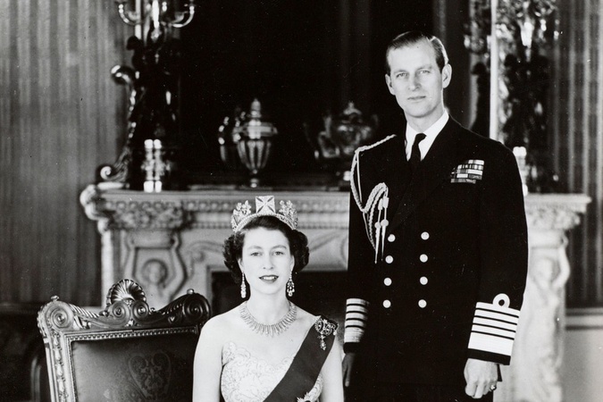 Kráľovná Alžbeta po boku svojho milovaného manžela