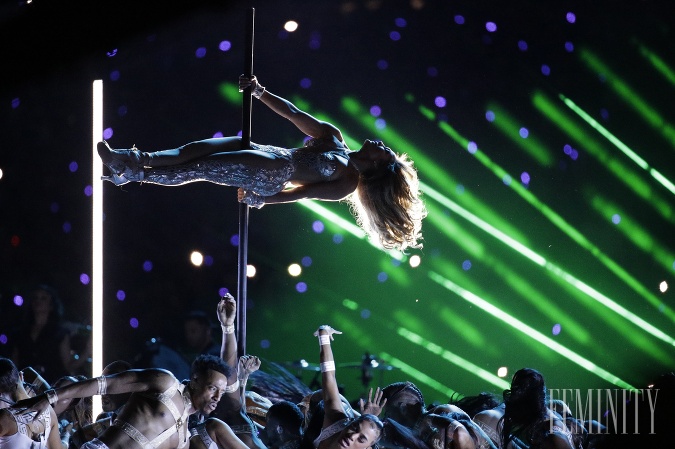 Jennifer Lopez opäť dokázala, že ozančenie popovej ikony si skutočne zaslúži. A aj titul najsexi umelkyne. 