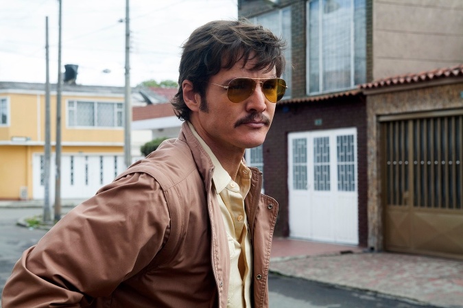 Pascal ako agent Javier Peña v seriáli Narcos 