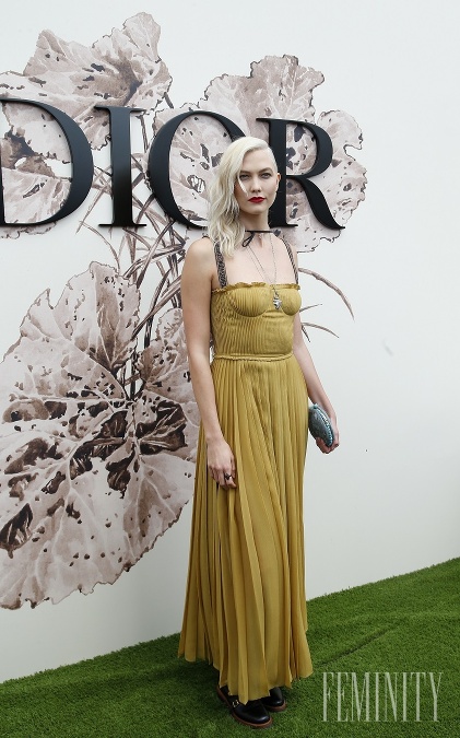 Karlie pred dvoma mesiacmi na prehliadke Dior