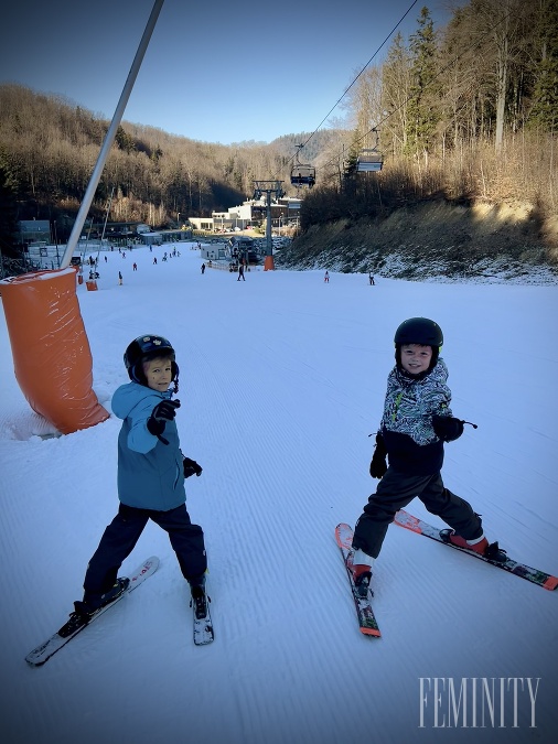 Pokiaľ patríte medzi milovníkov zimných športov, dali ste si záväzok, že tento rok deti konečne naučíte lyžovať toto miesto je ideálne