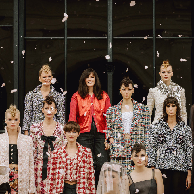 Virginie Viard, kreatívna riaditeľka CHANEL predstavila kolekciu Haute Couture jeseň/zima 2021/2022