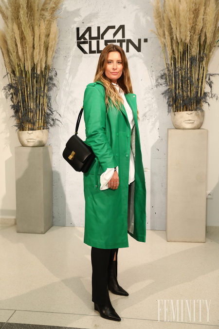 Miss Slovensko 2009 Barbora Franeková nosí jednoduchý štýl, no tentokrát prekvapila zeleným kabátom