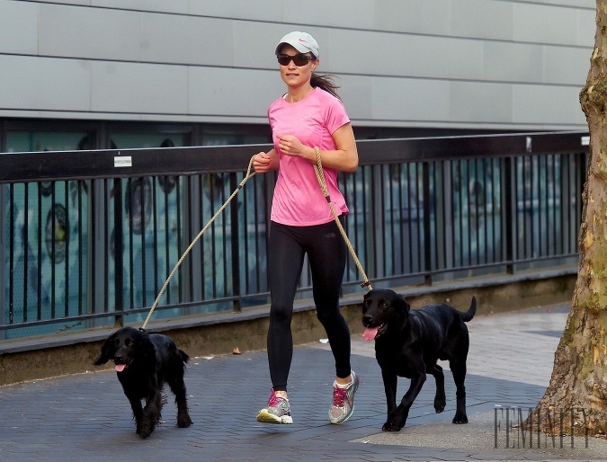 Sestra vojvodkyne z Cambridge, Pippa Middleton, ani v tehotenstve nezanedbáva pohyb