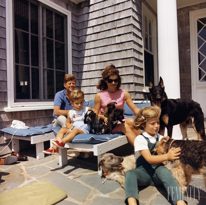 Manželia Kennedyovci stelesňovali na pohľad ideál rodiny