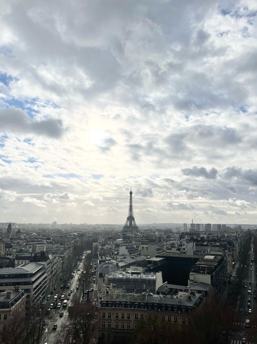 Paríž - výhľad z víťazného oblúku