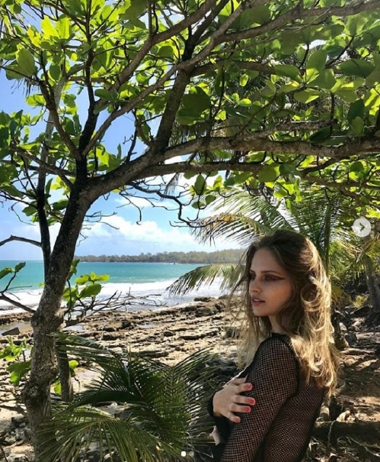 Krásna priateľka herca Mareka Fašianga, modelka Tereza Bizíková sa rozhodla pre Guadeloupe, ktorý je jedným z čarovných ostrovov Karibiku