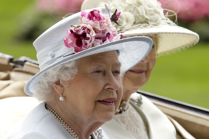 Kráľovná Alžbeta II. v deň svojich 96. narodenín