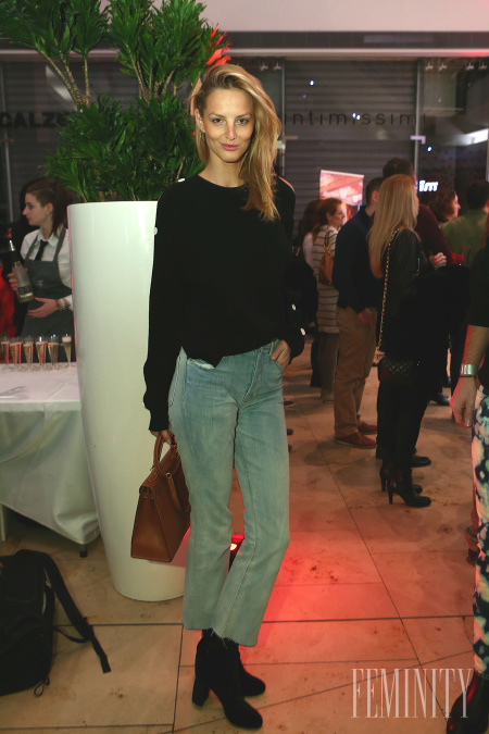 Michaela Kocianová z Elite Bratislava prišla v trendových džínsach rovného voľného strihu