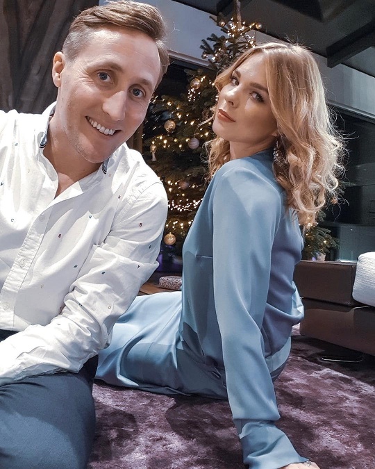 Moderátorka Veronika Cifrová Ostrihoňová strávila Vianoce aj so svojim manželom Sajfom