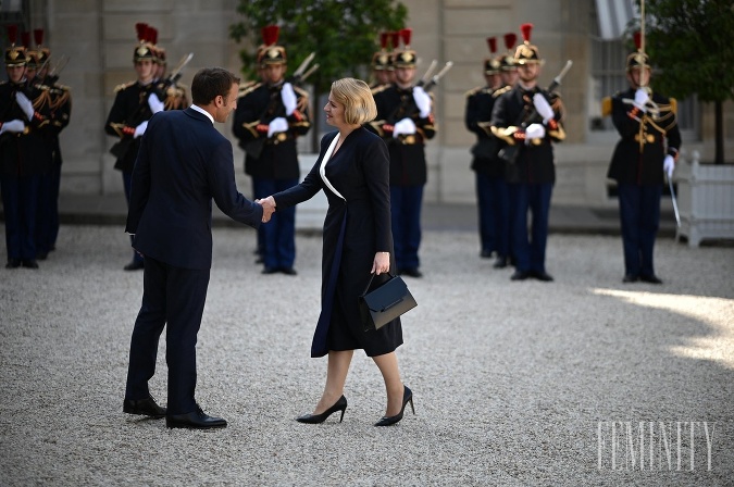 Kabelku Box calf, ušitú z luxusnej kože z dielne Verbua, prezidentka predviedla na oficiálnej návšteve vo Francúzsku