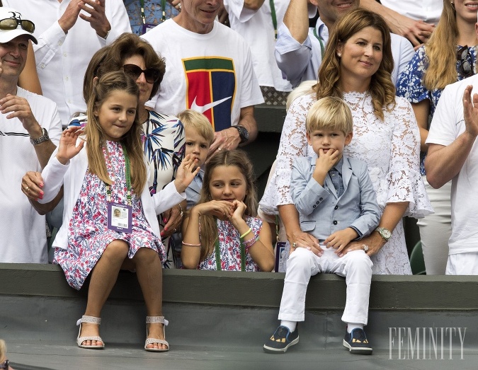 Mirka Federer s ich štyrmi deťmi 
