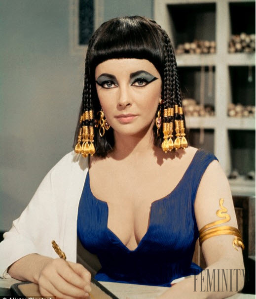 Kim sa dokonca veľmi páčilo líčenie Elizabeth Taylor v štýle Kleopatry, ktorú aj hrala. 