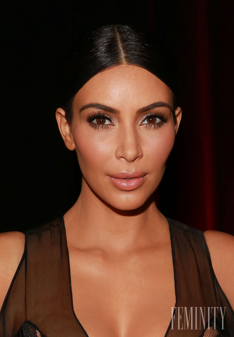Kontroverzná Kim Kardashian známa aj ako módny chameleón 
