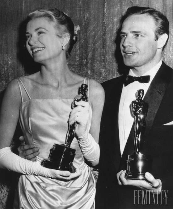 Grace Kelly sa ako herečka ocenená Oscarom stretla na filmovom festivale v Cannes so svojim budúcim manželom, princom Rainierom. 