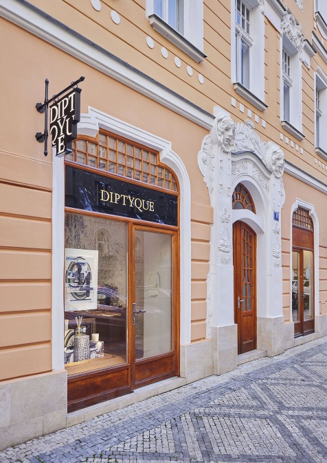 Pražský butik Diptyque: Domov a miesto pre umenie a kuriozity