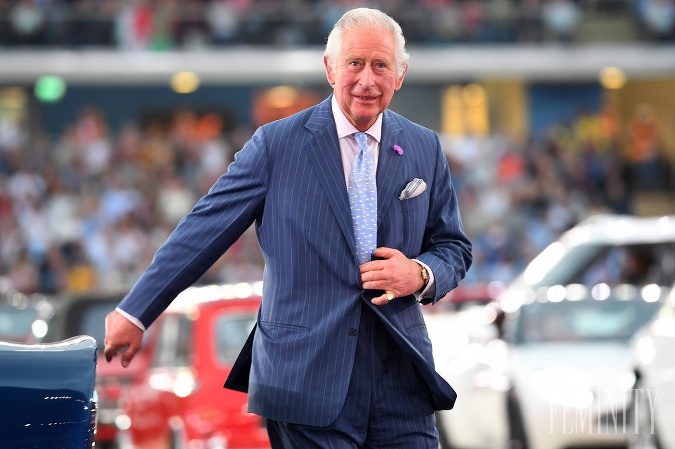 Najdlhšie vládnúcu panovníčku britskej monarchie, vystrieda po jej odchode princ Charles