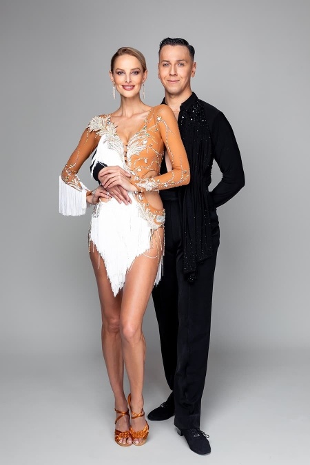 Topmodelka z Elite Bratislava Michaela Kocianová bude v novej sérii najúspešnejšej tanečnej show Let's Dance tancovať po boku Adama Csabu