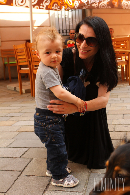 Lucia Hablovičová so svojím synčekom, Theom