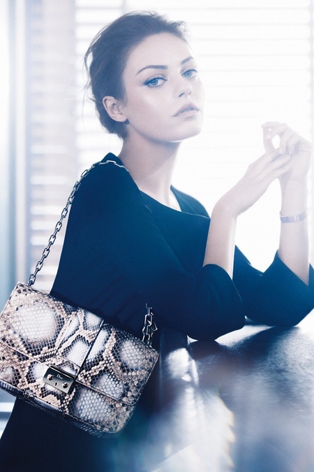Mila Kunis v kampani Dior