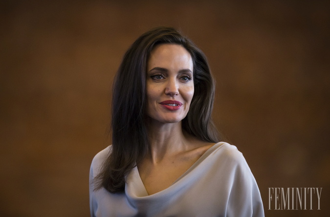 Herečka Angelina Jolie si neustále s láskou spomína na svoju matku