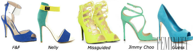 Sýte farby na topánkach v podobe modrej, zelenej alebo žltej sú veľmi originálne