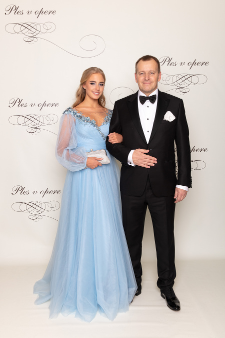 Boris Kollár s dcérou Alexandrou, s ktorou prišiel na Ples v opere aj pred rokom