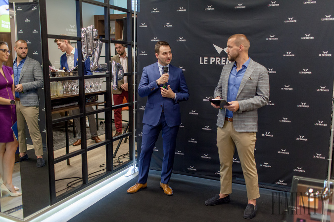 Hostí privítal a novú predajňu slávnostne otvoril zakladateľ značky Le Premier, Jakub Lohniský