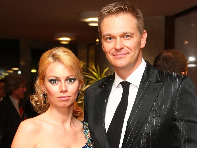 Moderátor Martin Nikodým viac netvorí pár s blond Martinou, ktorá mu porodila syna