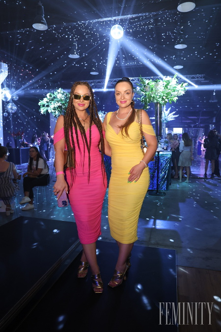 Speváčky Veronika a Daniela Nízlové milujú farby a svoje outfity do spoločnosti väčšinou doladia